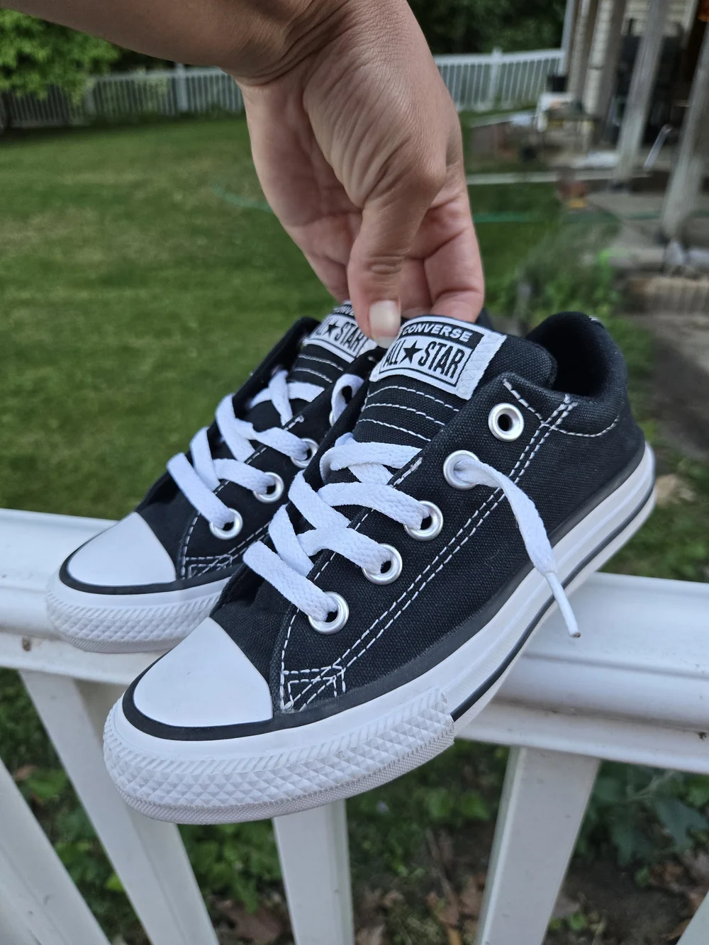 Converse Kids' Black Low Top Chuck Taylor All Star Sneakers US13